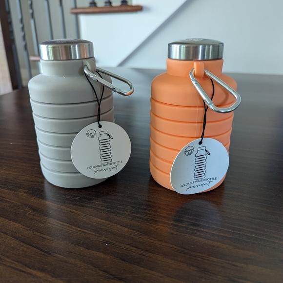 NWT TWO FP Movement Exclusive 24oz Collapsible Carabiner Bottles - Picture 3 of 6